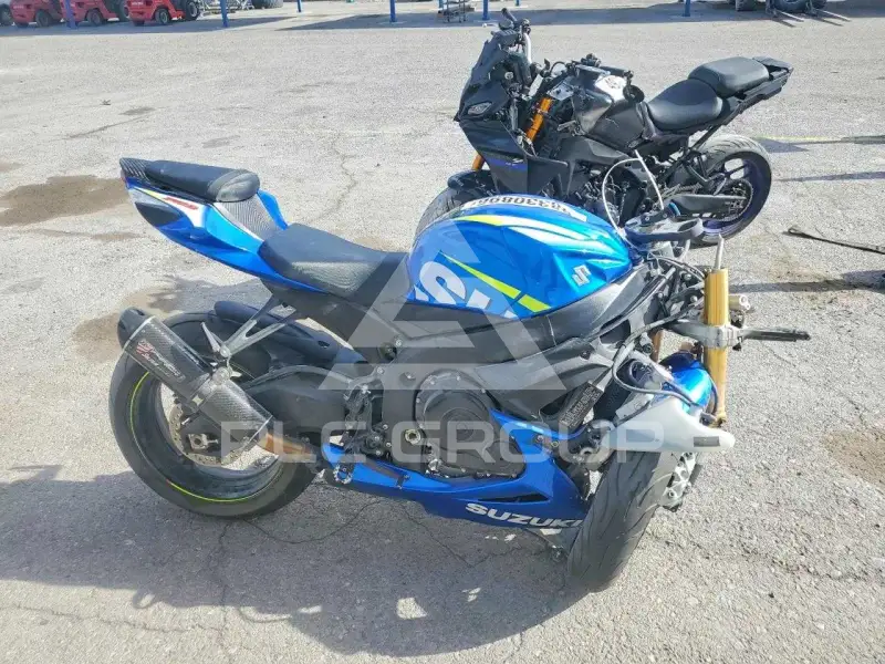 2015 Suzuki GSX-R750 фото