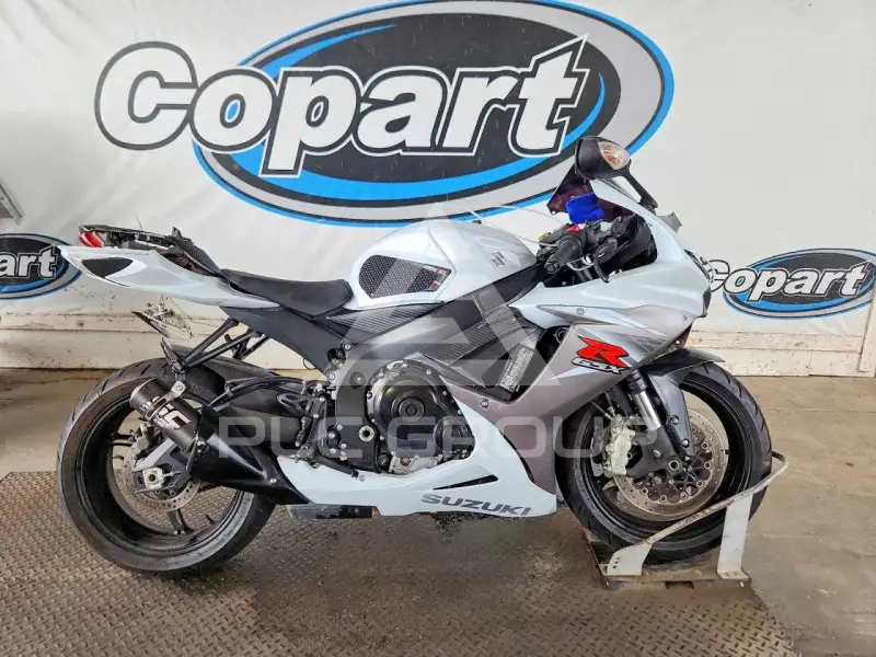 2015 Suzuki GSX фото