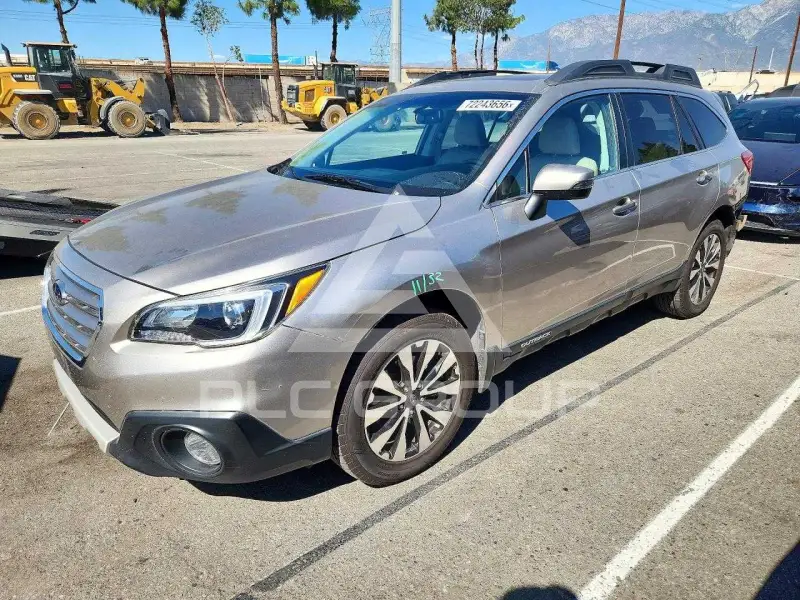 2015 Subaru Outback photo