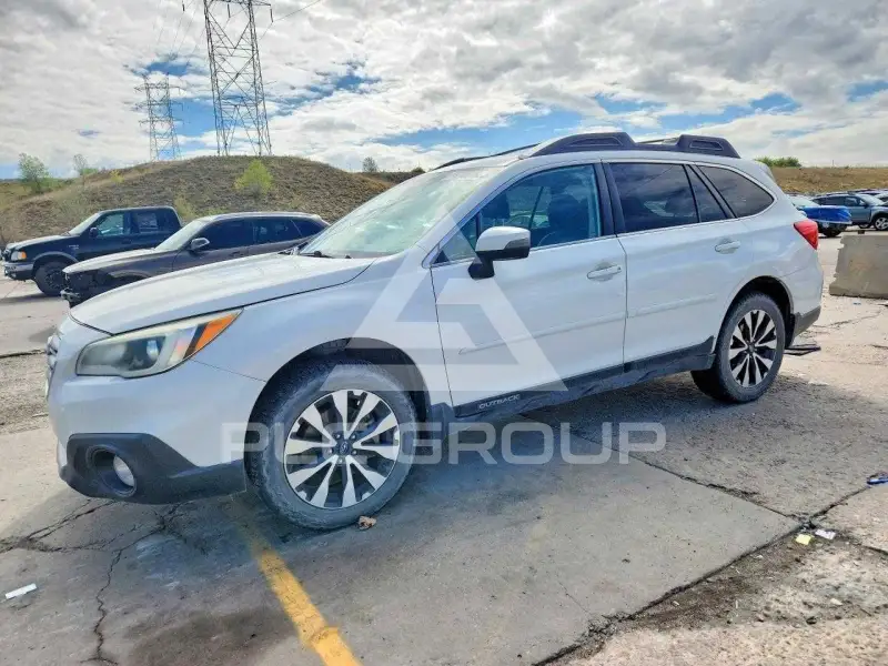 2015 Subaru Outback photo