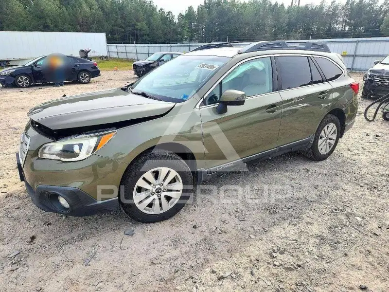 2015 Subaru Outback photo