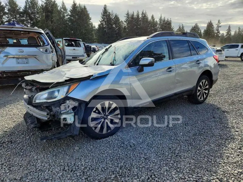 2015 Subaru Outback photo