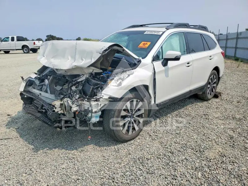 2015 Subaru Outback photo