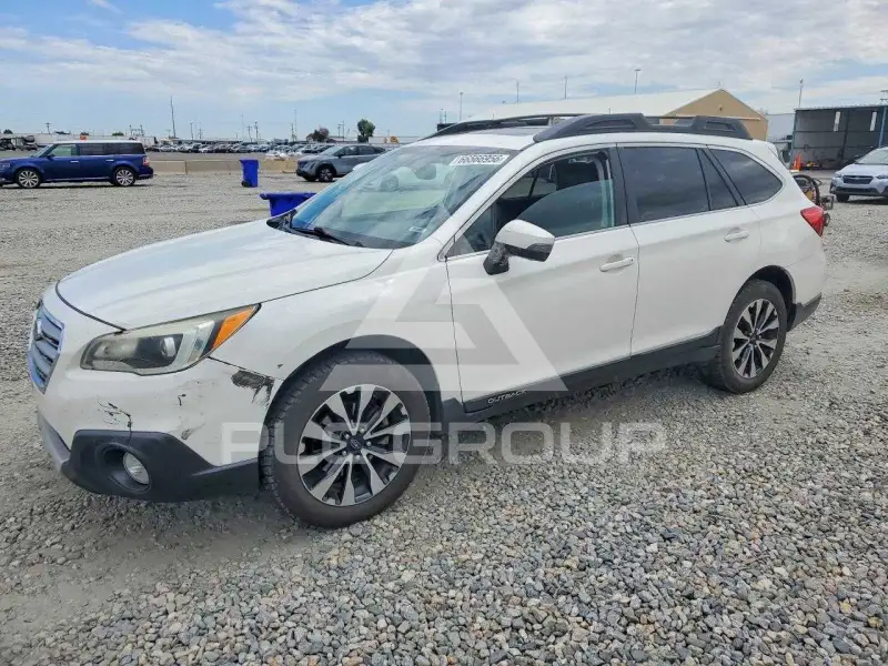 2015 Subaru Outback photo