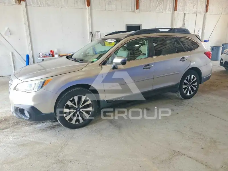 2015 Subaru Outback photo