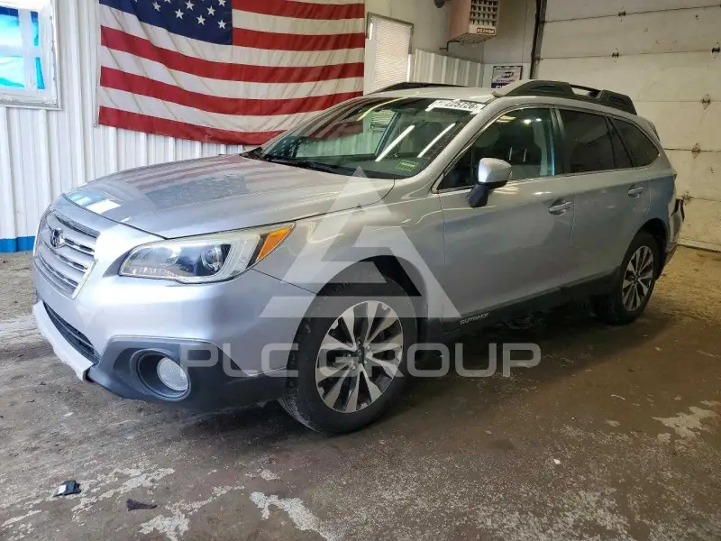 2015 Subaru Outback photo