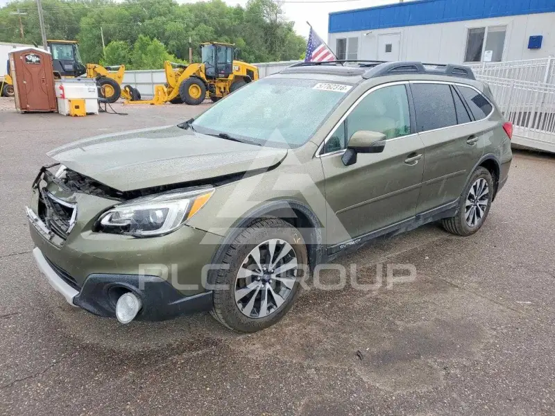 2015 Subaru Outback photo