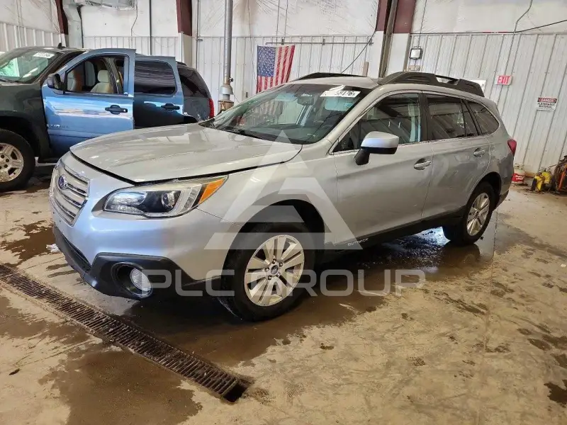 2015 Subaru Outback photo
