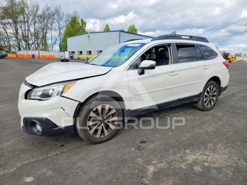2015 Subaru Outback photo