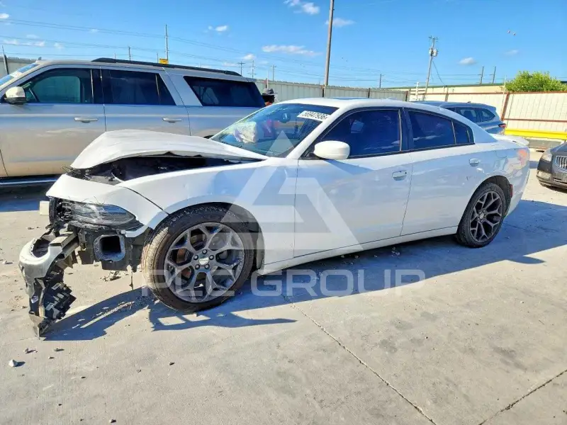 2015 Dodge CHARGER photo
