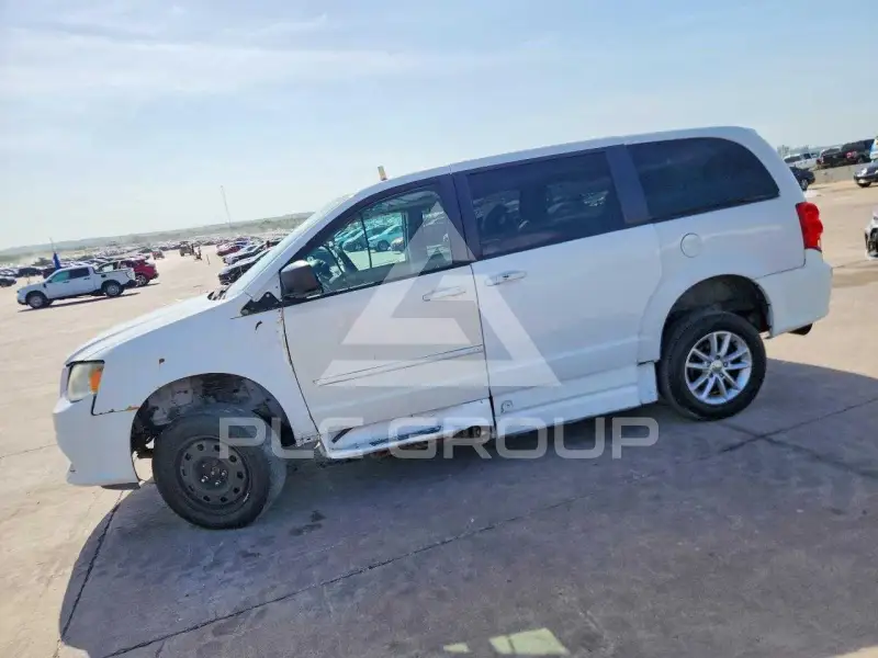 2015 Dodge CARAVAN фото