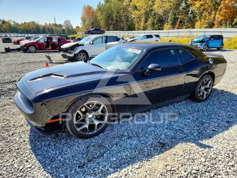 2015 Dodge CHALLENGER photo