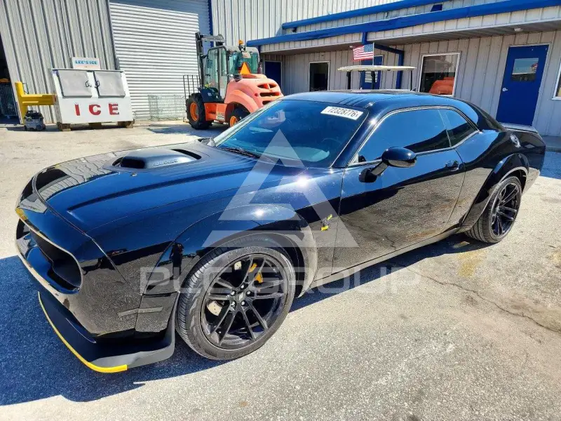 2015 Dodge CHALLENGER фото