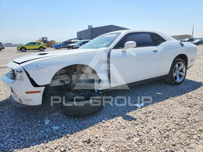 2015 Dodge CHALLENGER photo