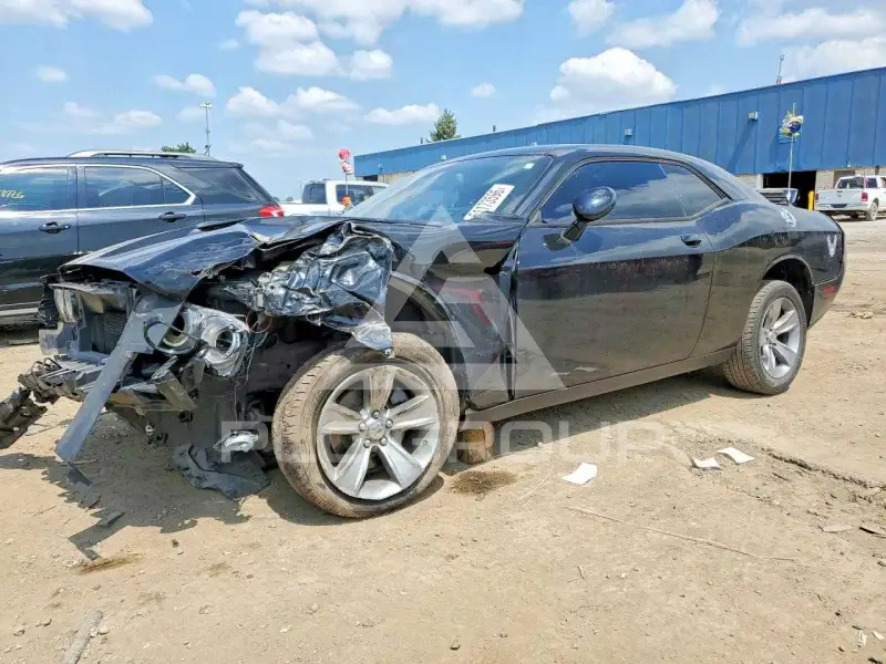 2015 Dodge CHALLENGER photo