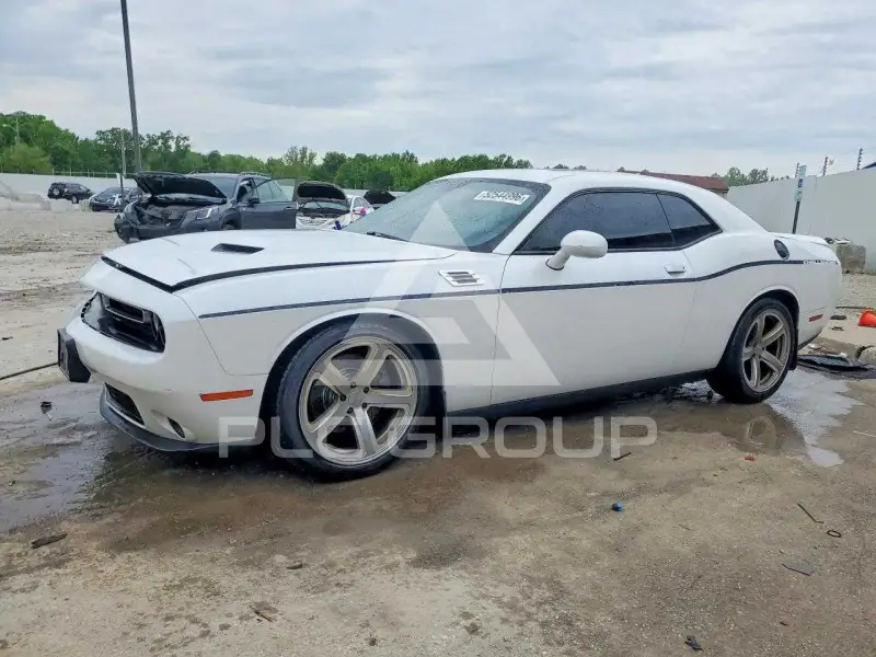 2015 Dodge CHALLENGER photo