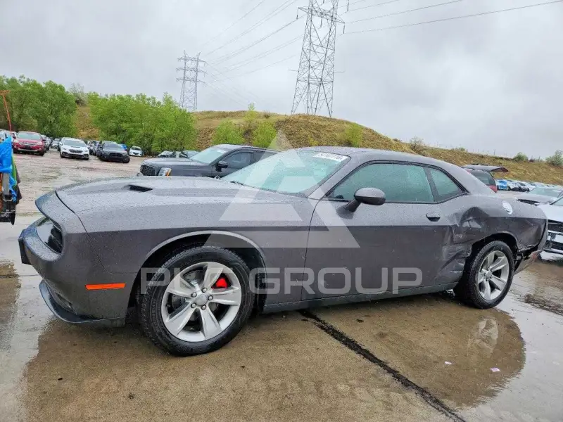 2015 Dodge CHALLENGER photo
