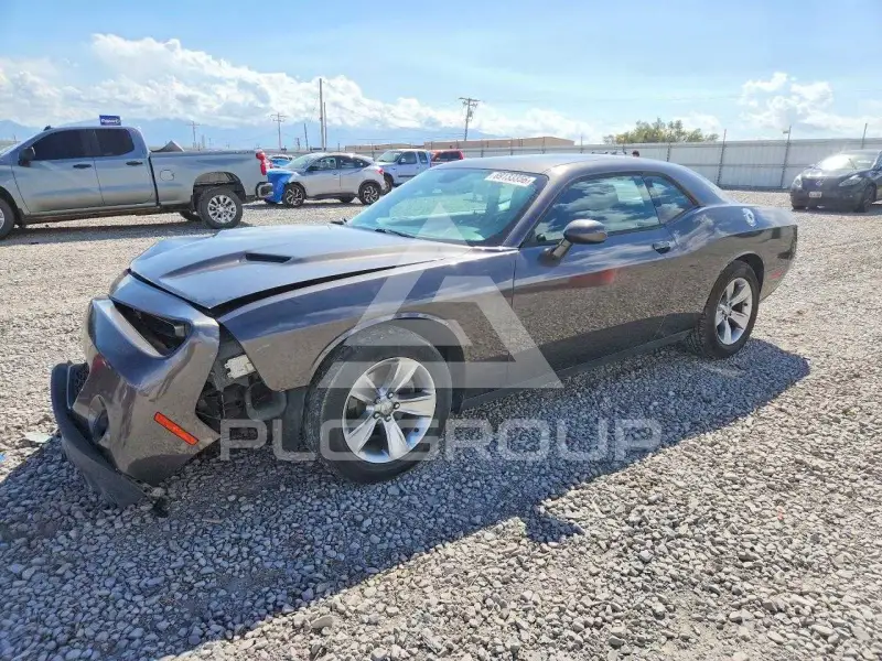 2015 Dodge CHALLENGER photo