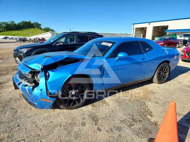 2015 Dodge CHALLENGER фото