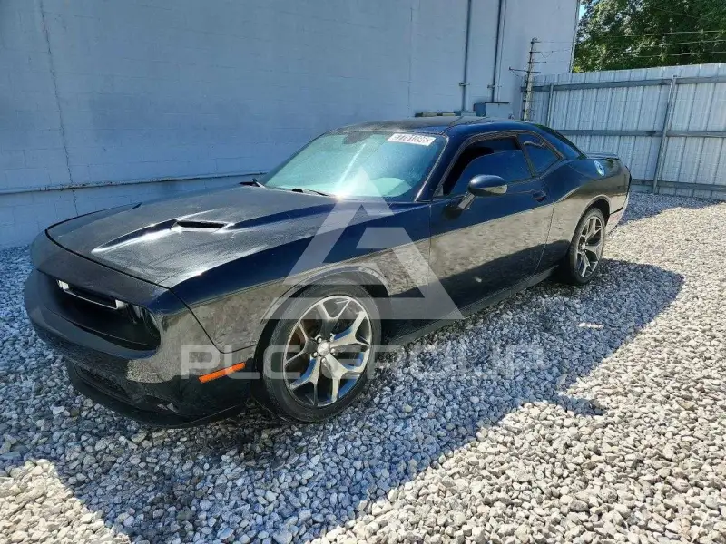 2015 Dodge CHALLENGER photo