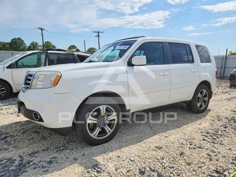2015 Honda PILOT photo