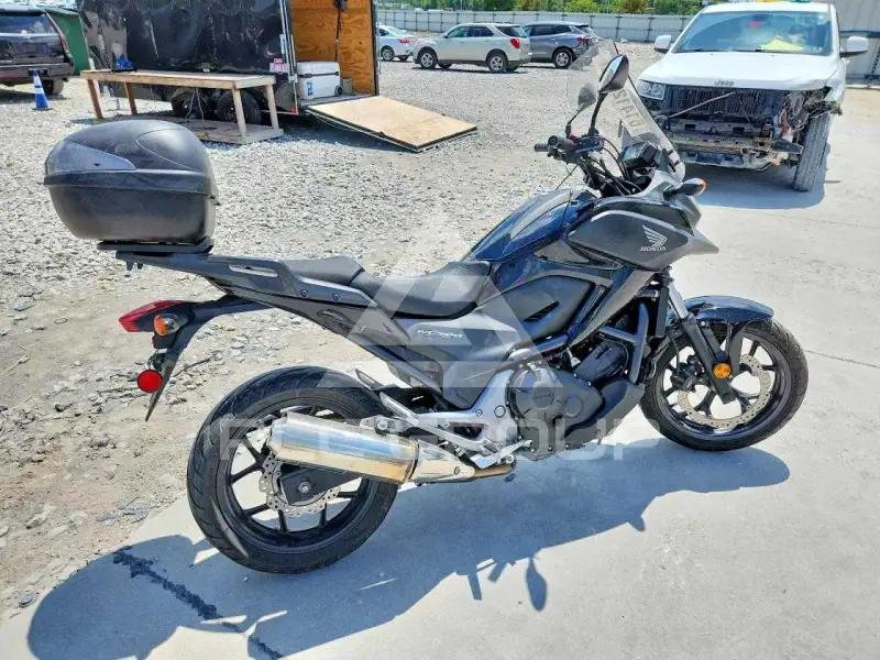 2015 Honda NC фото