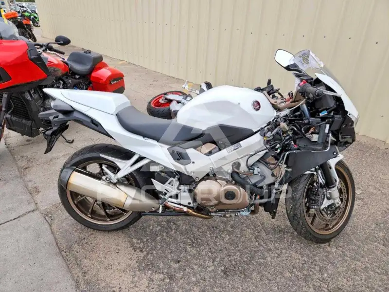 2015 Honda VFR photo