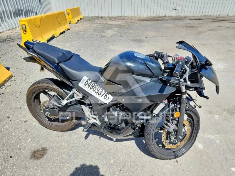 2015 Honda CBR фото