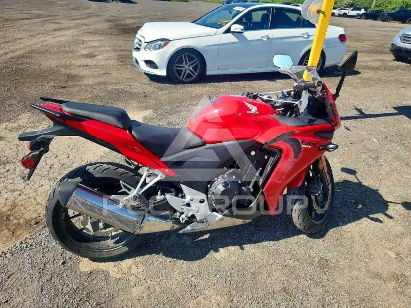 2015 Honda CBR photo