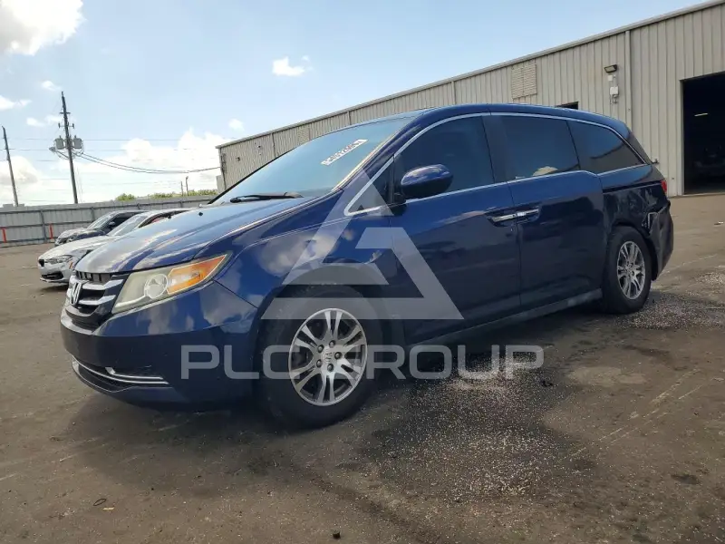 2015 Honda ODYSSEY фото