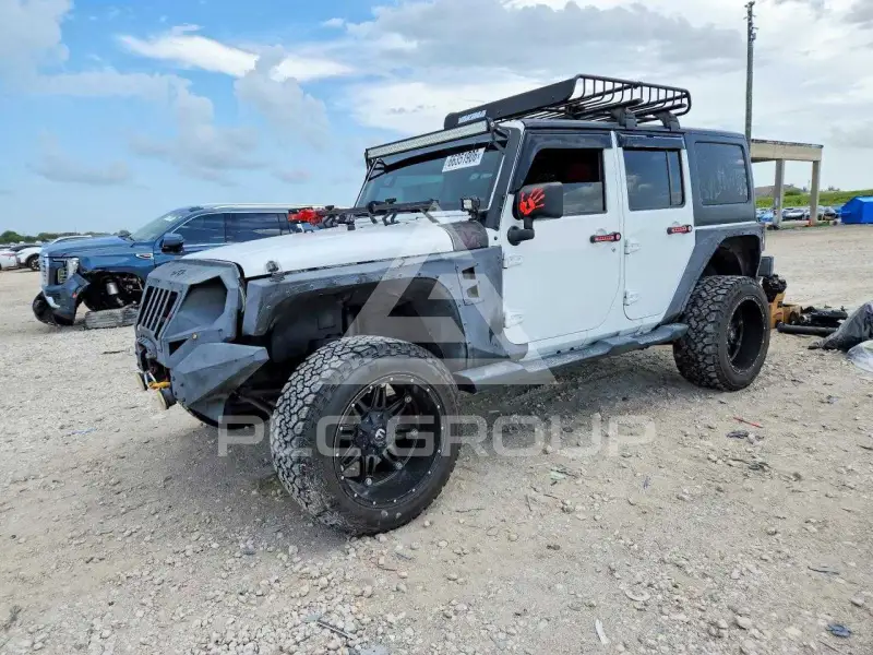 2015 Jeep WRANGLER фото