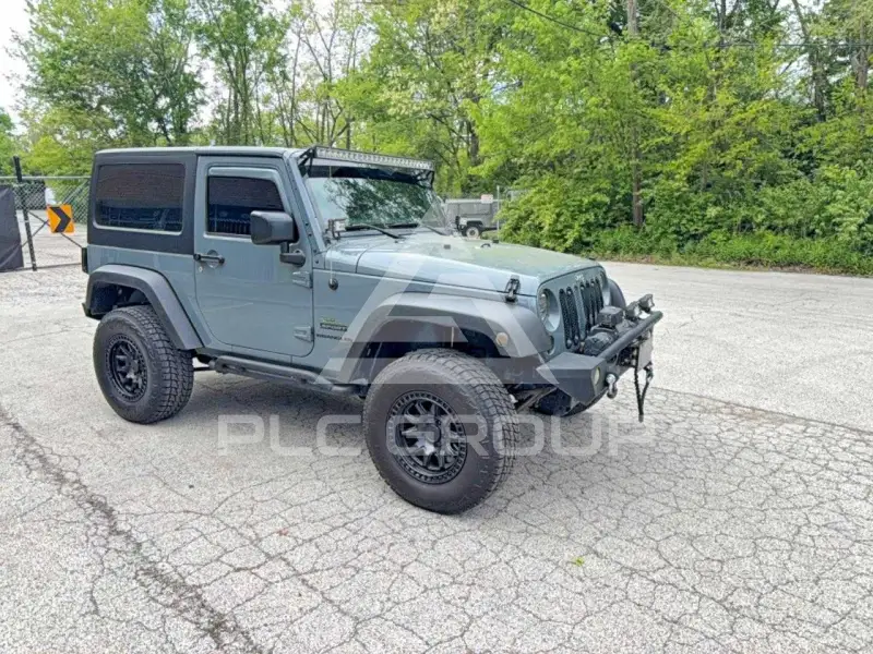 2015 Jeep WRANGLER фото