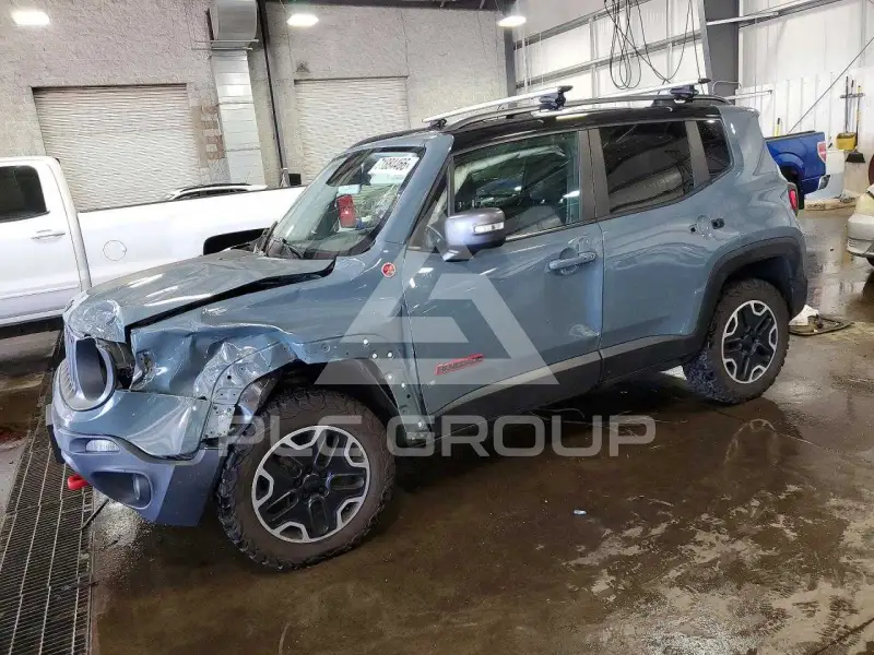 2015 Jeep Renegade photo