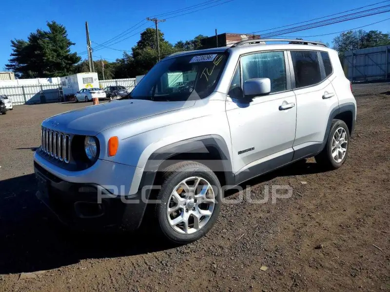 2015 Jeep Renegade photo