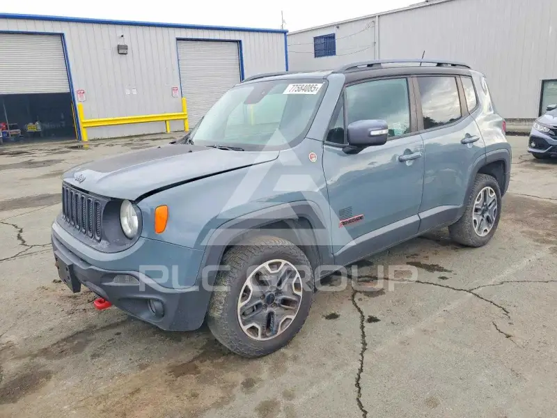 2015 Jeep Renegade фото