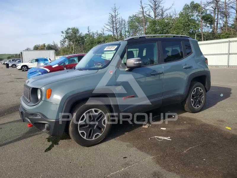 2015 Jeep Renegade photo