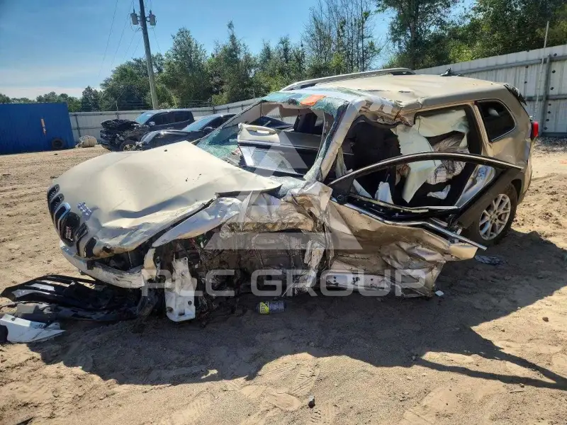 2015 Jeep CHEROKEE фото