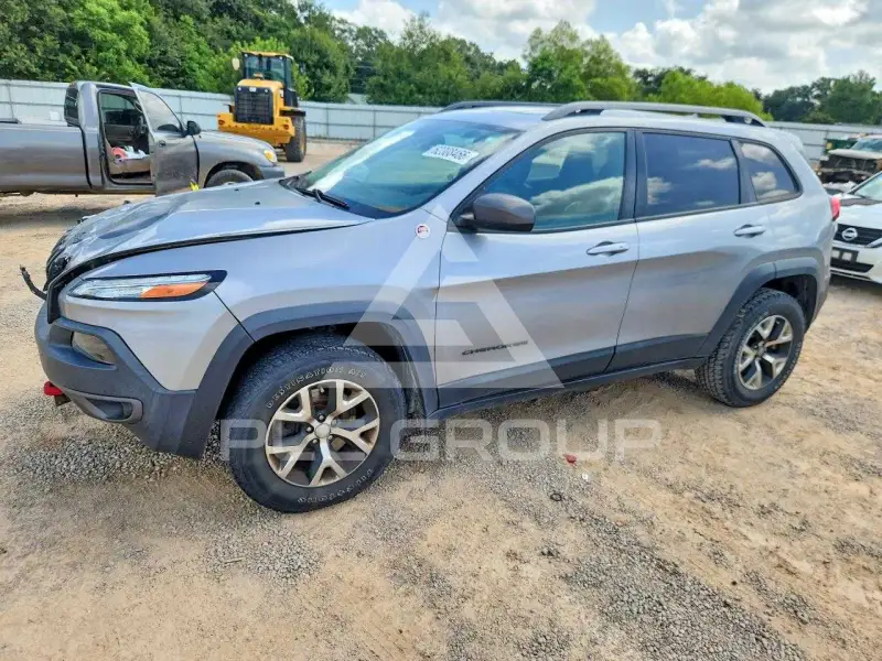 2015 Jeep CHEROKEE фото