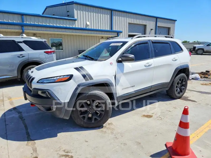 2015 Jeep CHEROKEE photo