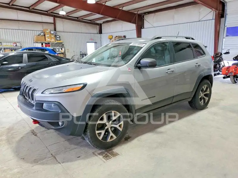 2015 Jeep CHEROKEE фото