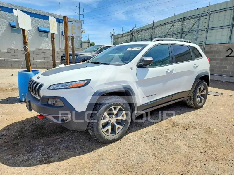 2015 Jeep CHEROKEE photo