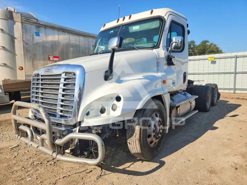 2015 Freightliner All Other photo