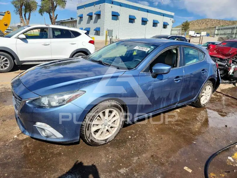 2015 Mazda 3 фото