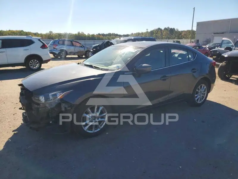 2015 Mazda 3 photo