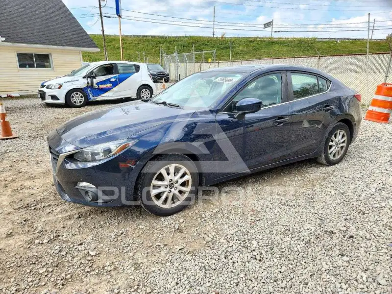 2015 Mazda 3 photo