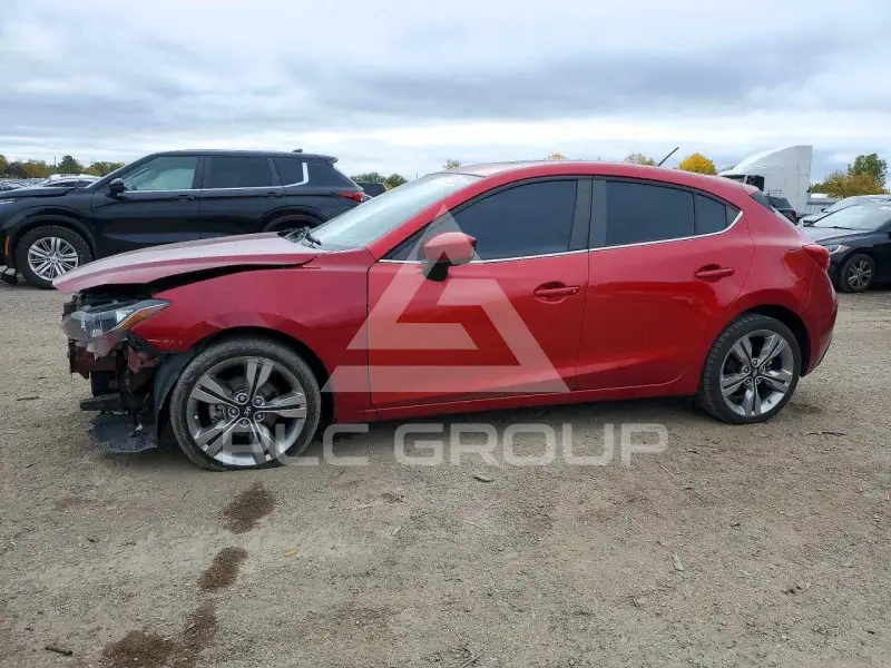 2015 Mazda 3 photo