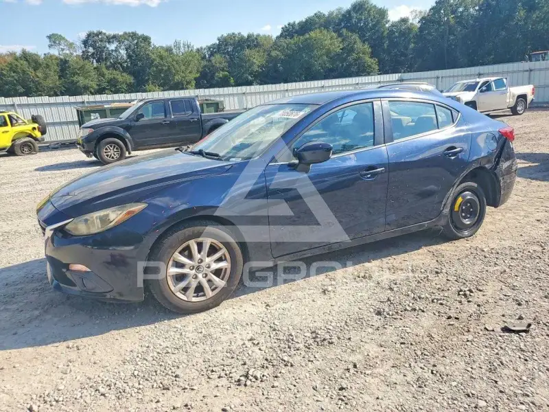 2015 Mazda 3 photo