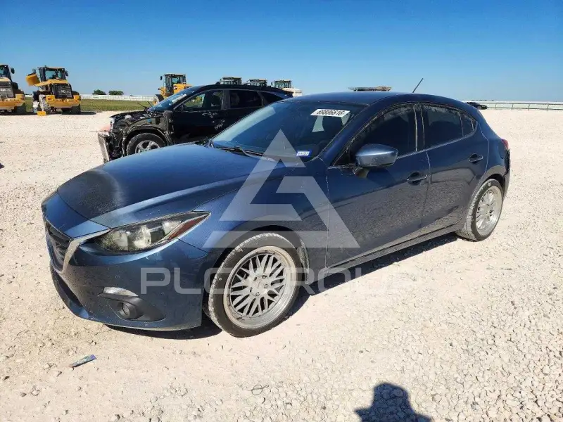 2015 Mazda 3 фото
