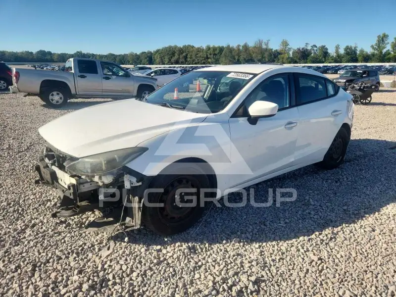 2015 Mazda 3 photo