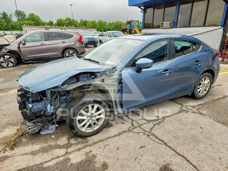 2015 Mazda 3 photo